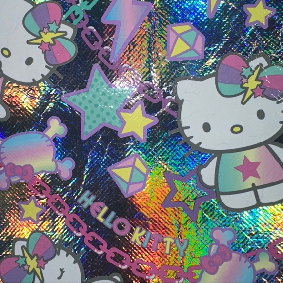 Hello Kitty • 2015 Iridescent Hello Kitty Snap Closure Tote - Picture 3 of 12